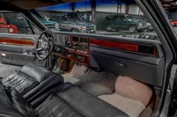 1983-Lincoln-Continental-Black-668677--48.jpg
